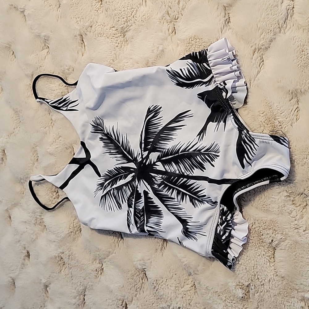 Girls swim suit size 6